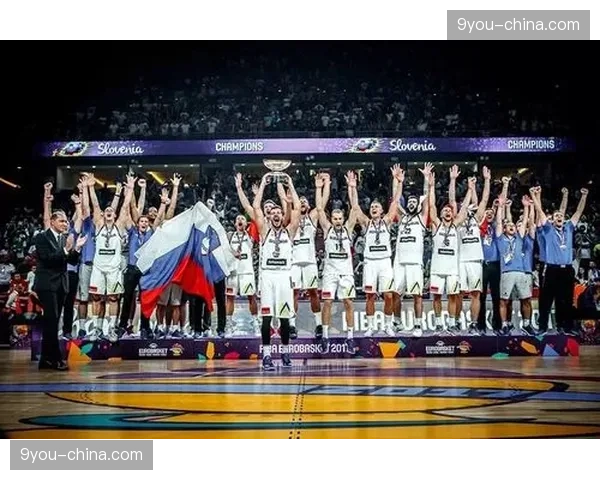 对话考特尼·范德斯洛特:从冠军控卫到凤凰城水星队球员发展顾问 对话考特尼·范德斯洛特:从冠军控卫到凤凰城水星队球员发展顾问