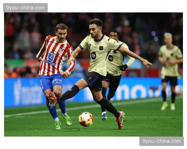 第77分钟埃里克·加西亚红牌罚下，巴萨少一人作战